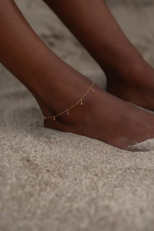 Yellow Gold Ankle Bracelet with Crown – Henri Noël
